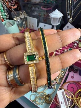 Gold-Plated Green Stone Bangle Bracelet Set
